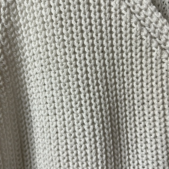 Newbury Kustom white knitted tank top crochet like fabric V-neck sleeveless L - Picture 2 of 7